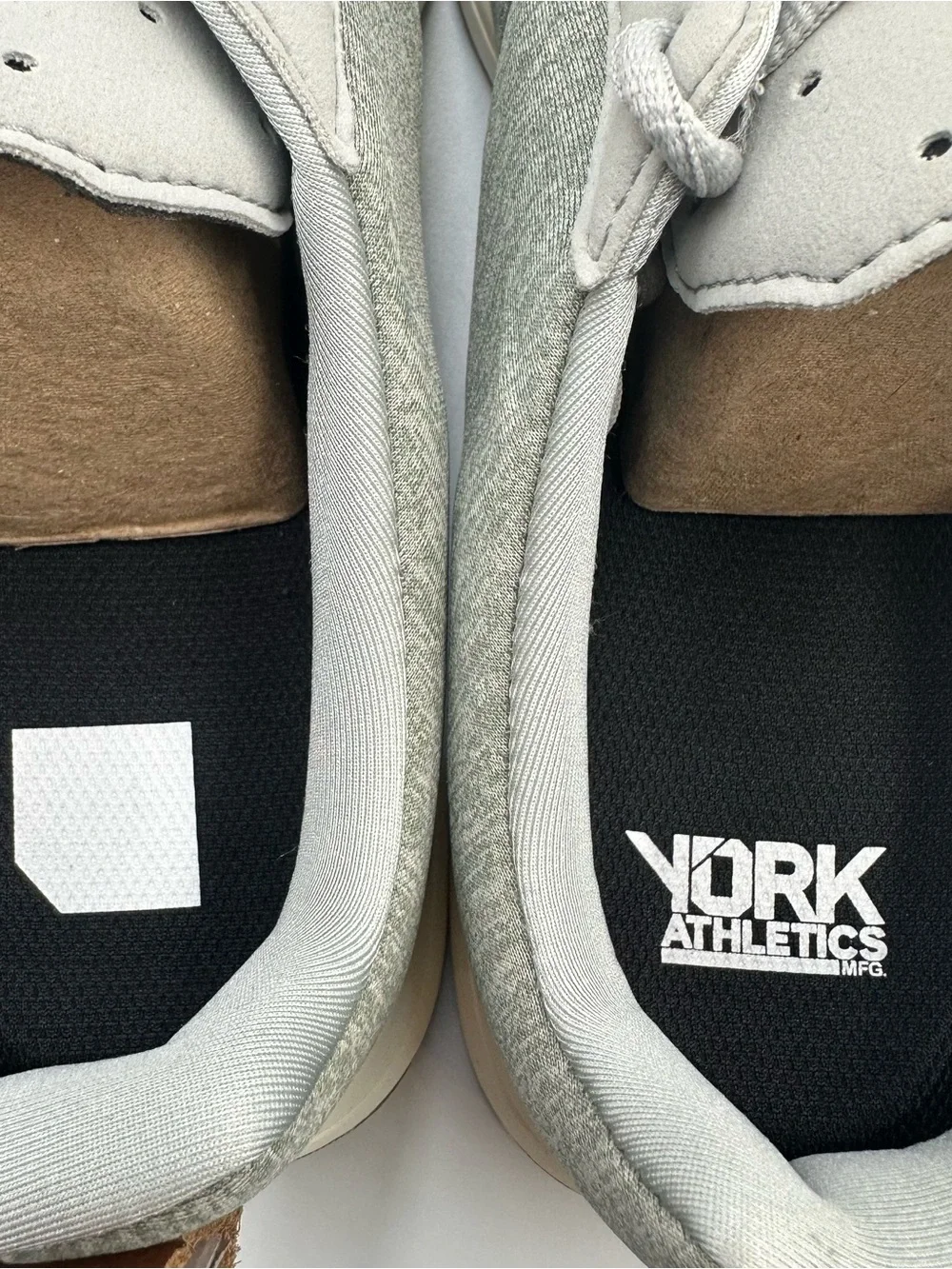 York Athletics The Henry Sweatshirt Runner Grey Heather Sneaker Men 9.5 Women 11